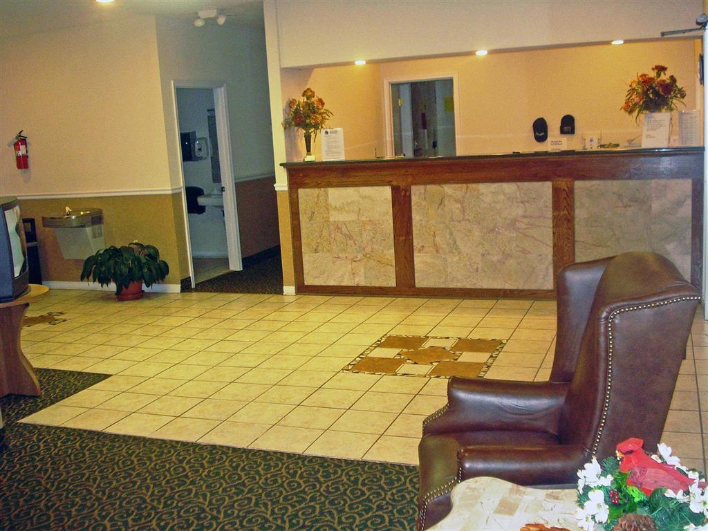 Stay 4 Less Fredericksburg Interior photo