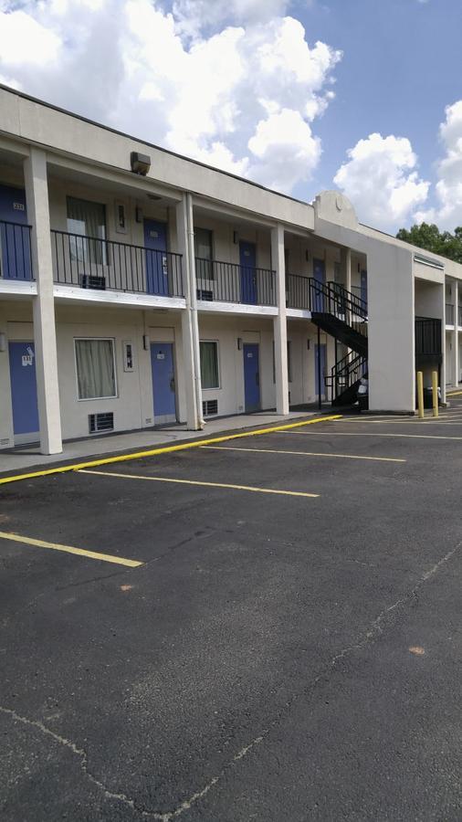 Stay 4 Less Fredericksburg Exterior photo